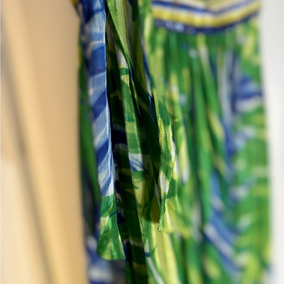 BCBG MaxAzria silk maxi 10 beautiful dress in beautiful condition - Picture 7 of 8